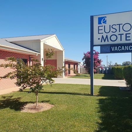 Euston Motel Ngoại thất bức ảnh